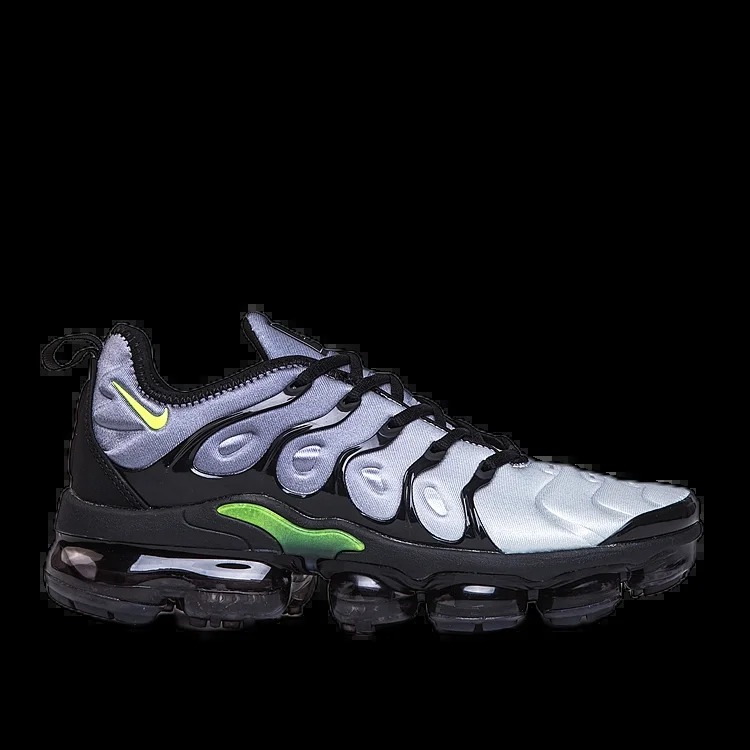 Plus (1)Sneakers