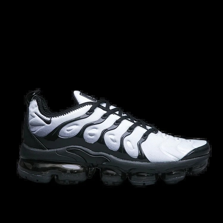 Plus (1)Sneakers