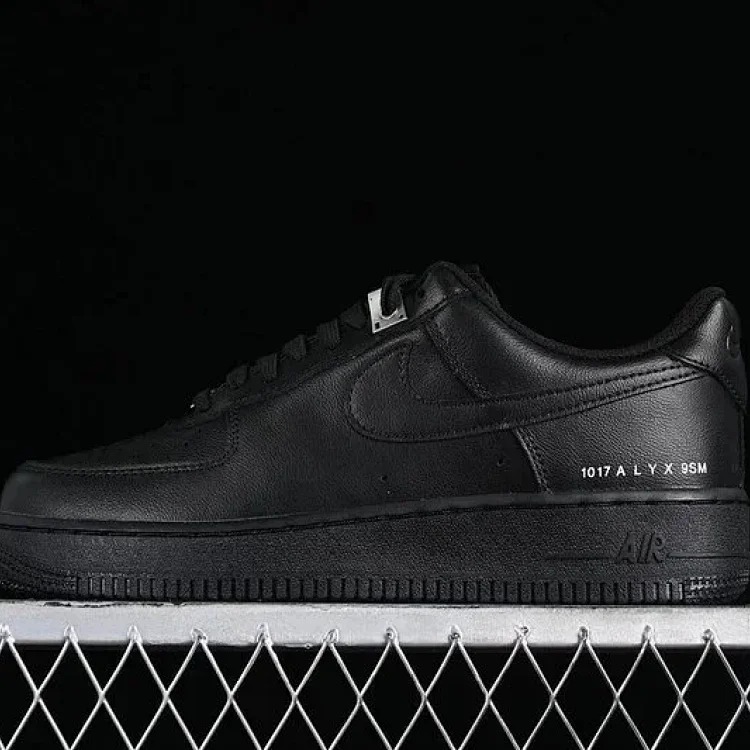 OG FORCE 1 07 LOW Sneakers