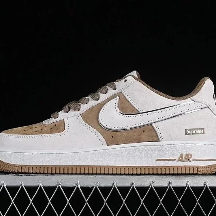 OG FORCE 1 07 LOW Sneakers