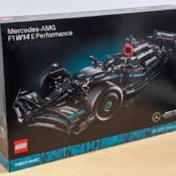 40+ different models of LEGO, top quality, some have logo some no logo. Please keep the packaging intact when returning or exchanging goods, thank you for your understanding