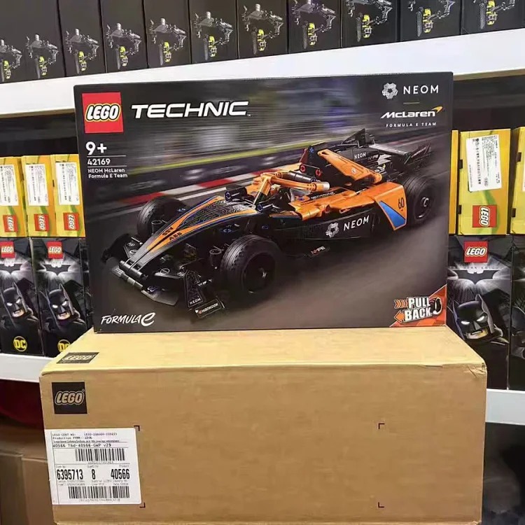 40+ different models of LEGO, top quality, some have logo some no logo. Please keep the packaging intact when returning or exchanging goods, thank you for your understanding