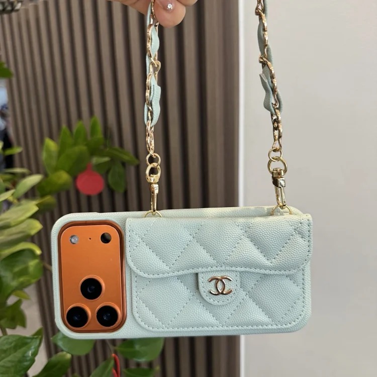 Louis Vuitton Presbyopia spliced original leather case, card holder, classic presbyopia mobile phone case, strong magnetic suction➕logo holder mobile phone case, Montaigne series card hold