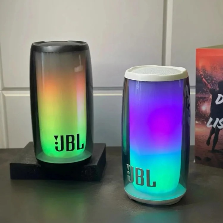 TOP D-1 is a portable, compact and high-quality speaker with good looks and
