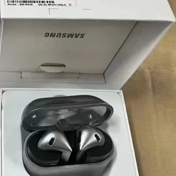 Buds3 pro headphones have image 7