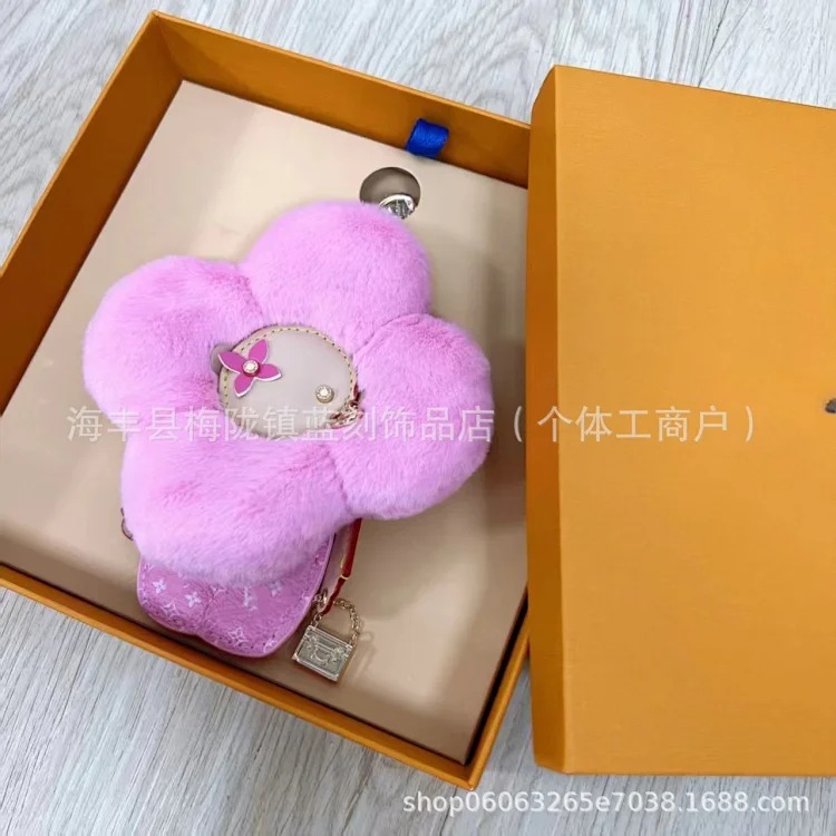 Vivian Pendant Doll Sunflower Plush Doll Bag Accessories Car Keychain Cartoon Pendant