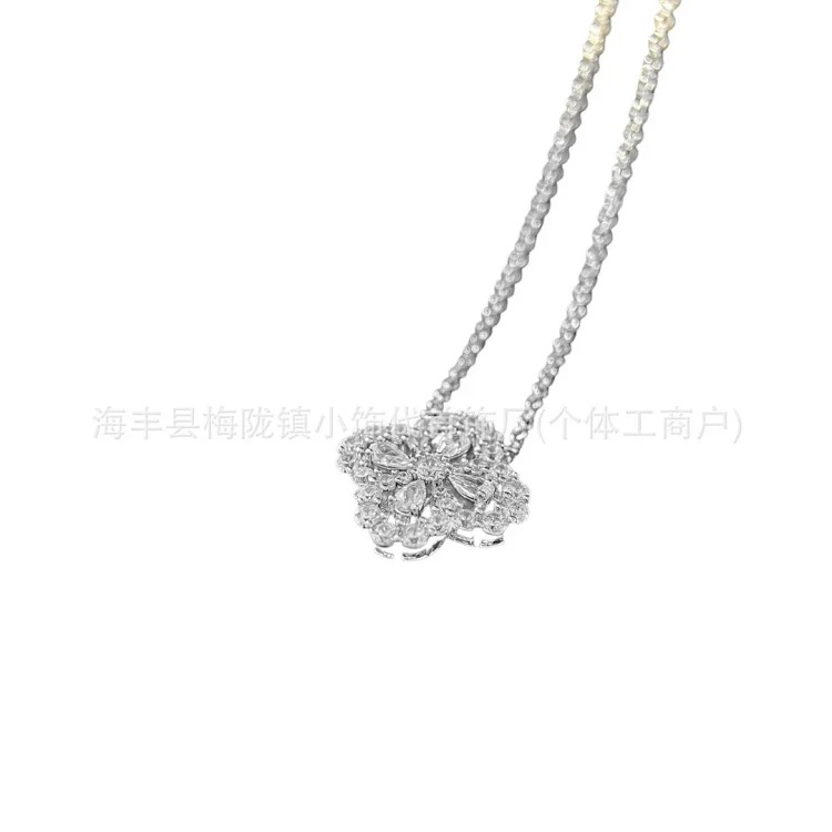 High V gold HW four-leaf clover necklace pendant full of diamond clavicle chain small fresh female blue diamond necklace spot direct sale