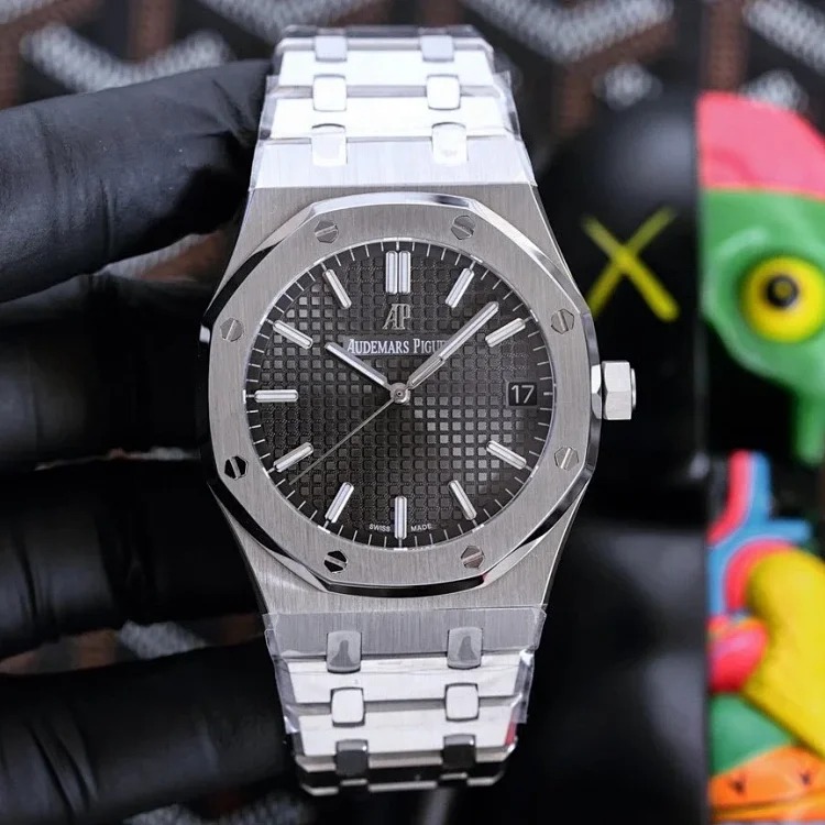 Audemars Piguet AP Oak Mechanical Watch 40