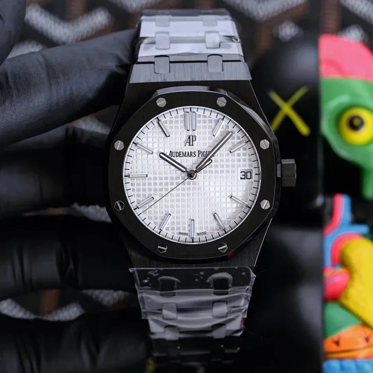 Audemars Piguet AP Oak Mechanical Watch 40