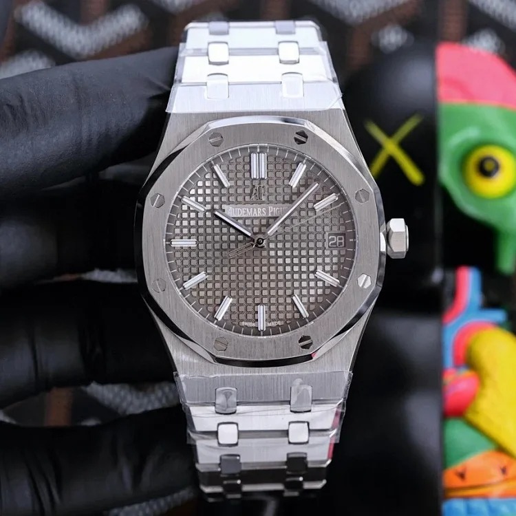 Audemars Piguet AP Oak Mechanical Watch 40