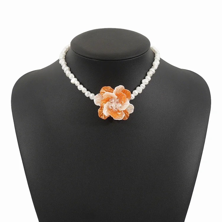 N11582 cross-border European and American fashion flower pearl necklace earrings temperament fresh literary rhinestone beaded clavicle chain