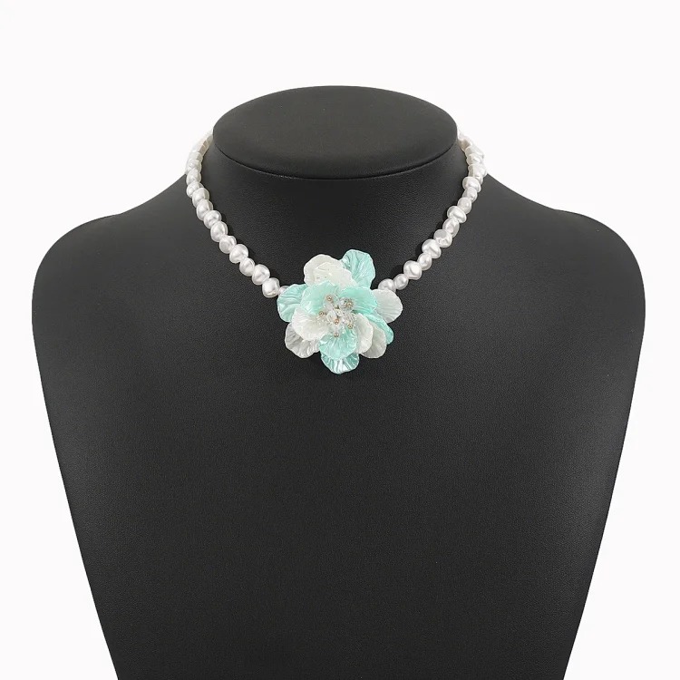 N11582 cross-border European and American fashion flower pearl necklace earrings temperament fresh literary rhinestone beaded clavicle chain