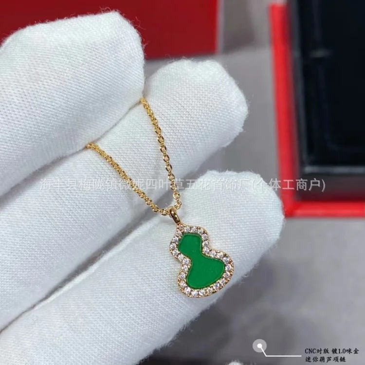 Gucci V gold high gourd necklace thick plated 18K rose gold natural carnelian white mother-of-pearl pendant diamond double gourd
