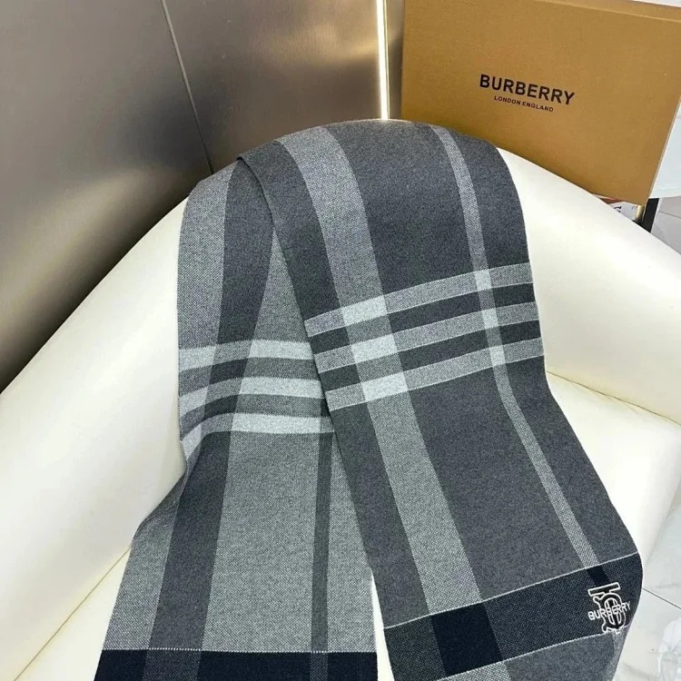 Classic versatile comfortable scarf 001
