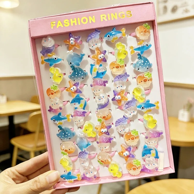 50 boxed cartoon nostalgic style rings frosted texture plastic rings kindergarten children's ring gift box