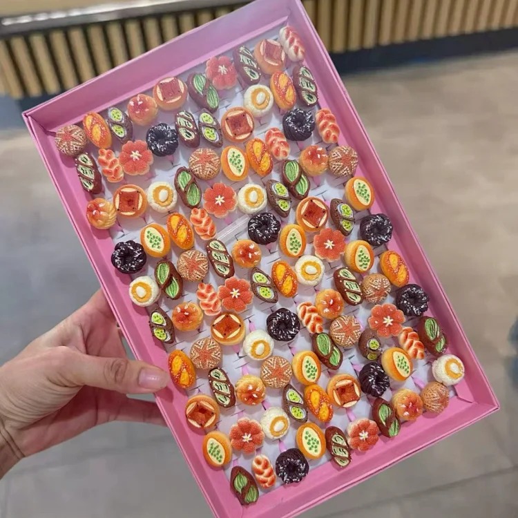 50 boxed cartoon nostalgic style rings frosted texture plastic rings kindergarten children's ring gift box