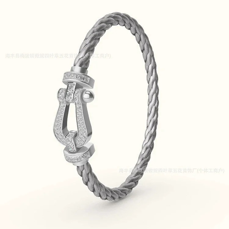Frederic Horseshoe Buckle Diamond Bracelet Plated 18K Light Luxury Couple Style Bracelet Large Men and Women's Zodiac Year Red Rope