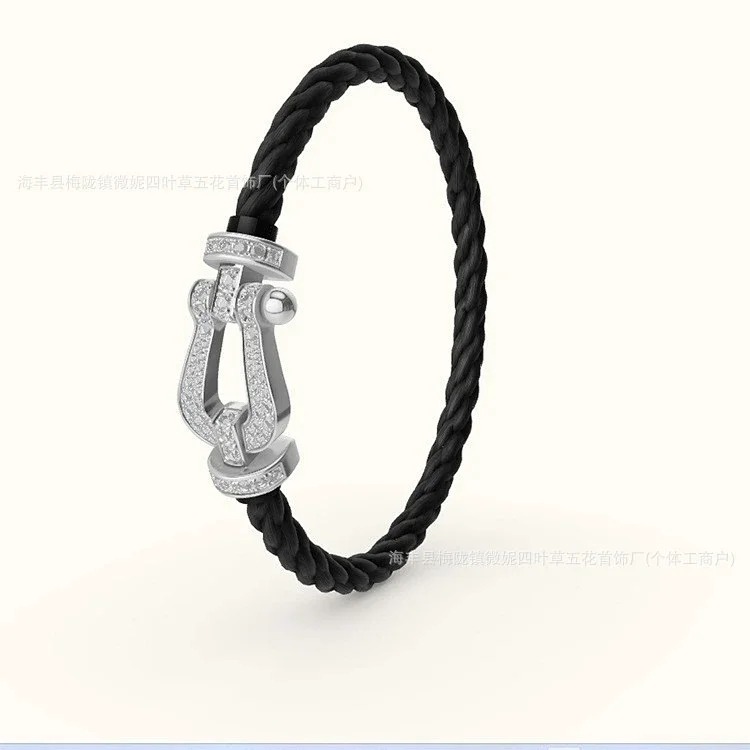 Frederic Horseshoe Buckle Diamond Bracelet Plated 18K Light Luxury Couple Style Bracelet Large Men and Women's Zodiac Year Red Rope