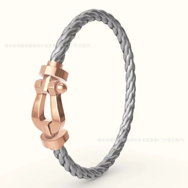 Frederic Horseshoe Buckle Diamond Bracelet Plated 18K Light Luxury Couple Style Bracelet Large Men and Women's Zodiac Year Red Rope