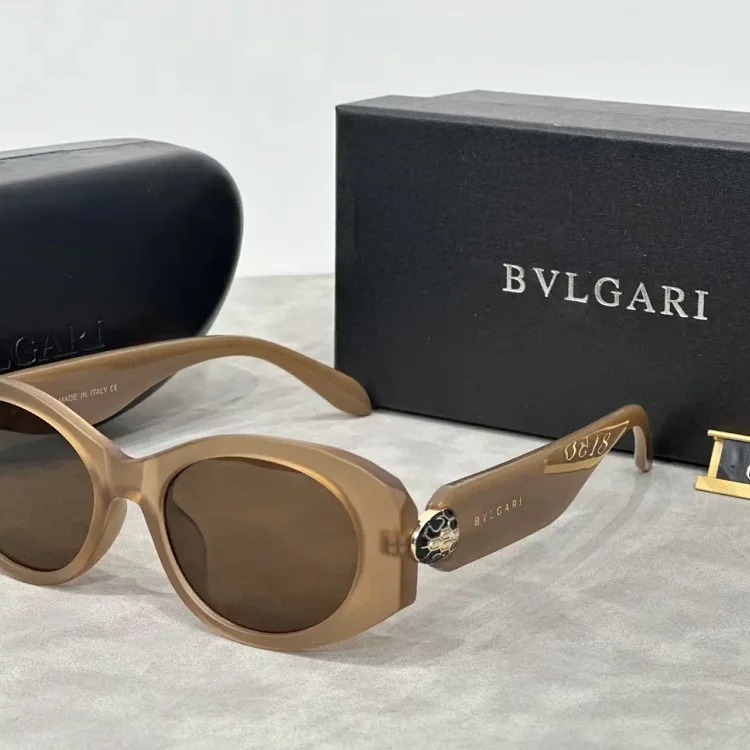 Fashionable and Casual Summer Sunglasses [Get In Stock]