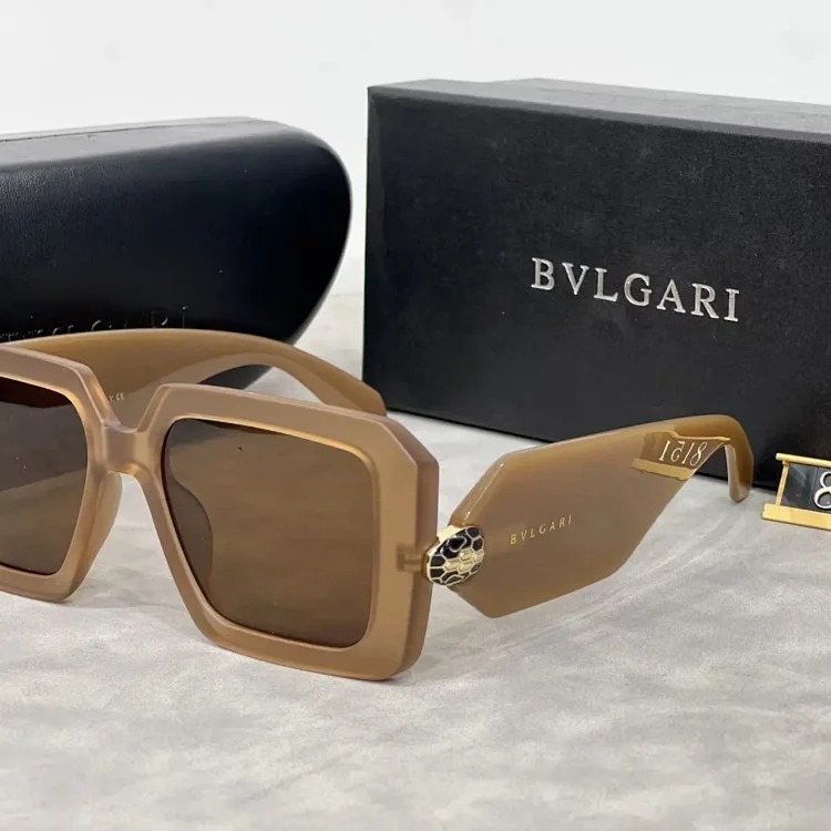 Fashionable and Casual Summer Sunglasses [Get In Stock]