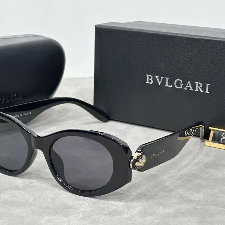 Fashionable and Casual Summer Sunglasses [Get In Stock]