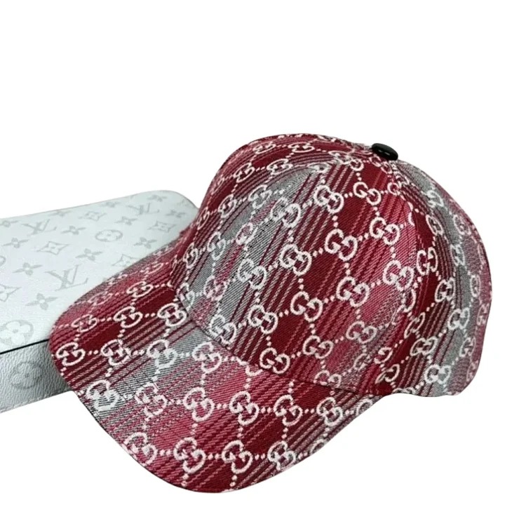 Fashionable baseball cap