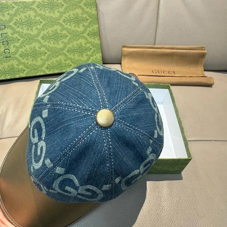 Fashionable baseball cap