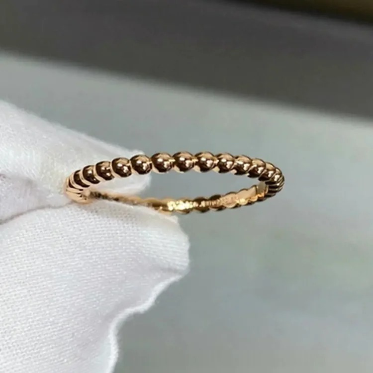 Classic four-leaf clover kaleidoscope ring, lucky clover signature series, women's 18k gold-plated bead ring, stackable and versatile
