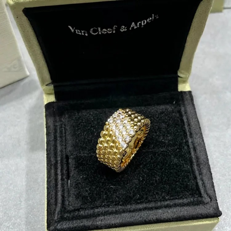 Classic four-leaf clover kaleidoscope ring, lucky clover signature series, women's 18k gold-plated bead ring, stackable and versatile