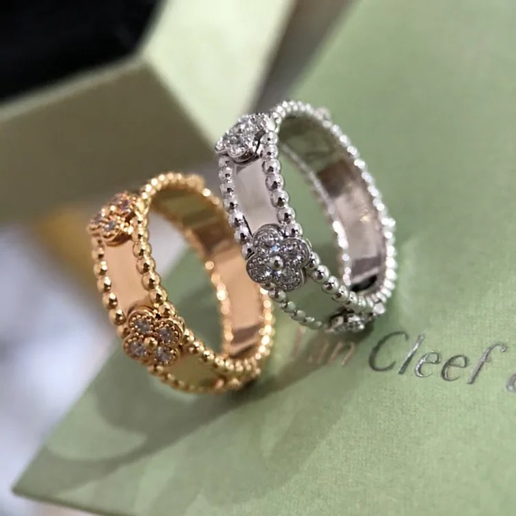 Classic four-leaf clover kaleidoscope ring, lucky clover signature series, women's 18k gold-plated bead ring, stackable and versatile