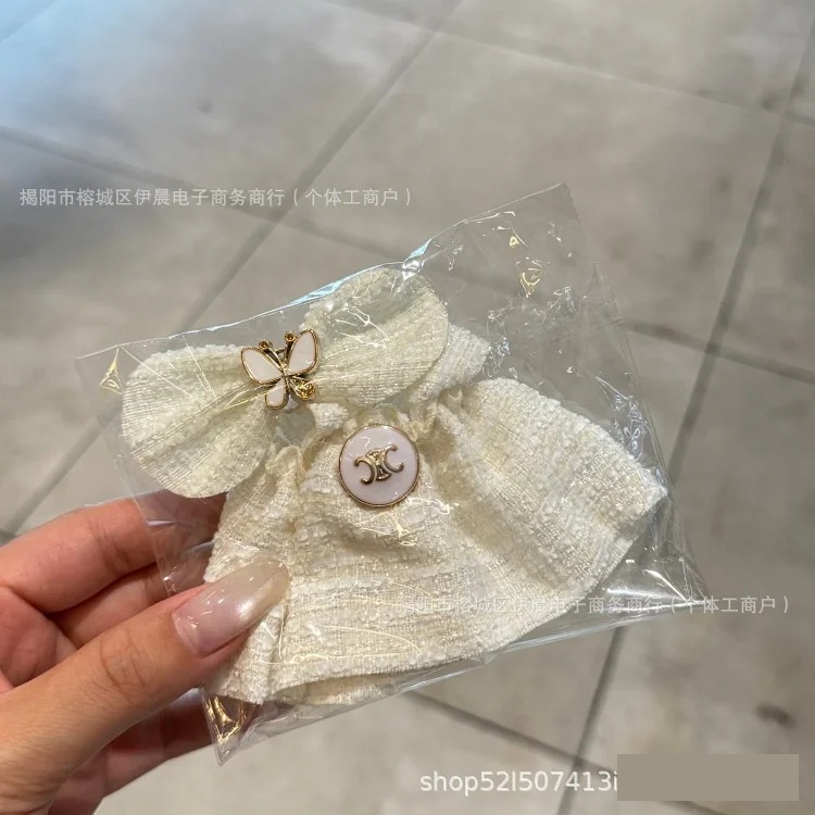 17 cm labubu first, second and third generation labubu sitting style vinyl clothes small fragrant style dress baby clothes