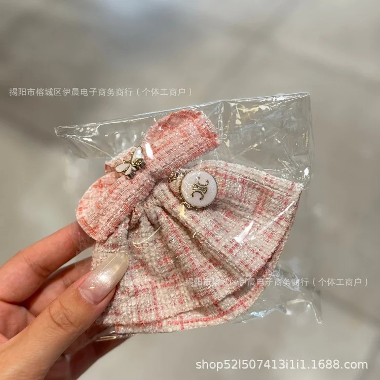 17 cm labubu first, second and third generation labubu sitting style vinyl clothes small fragrant style dress baby clothes