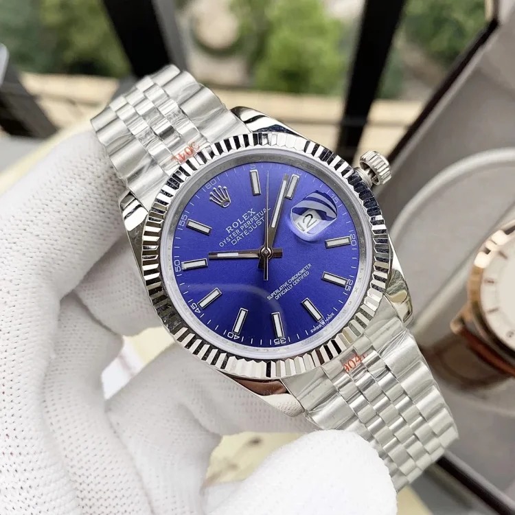 ¥600-2000 Fashionable and versatile watches