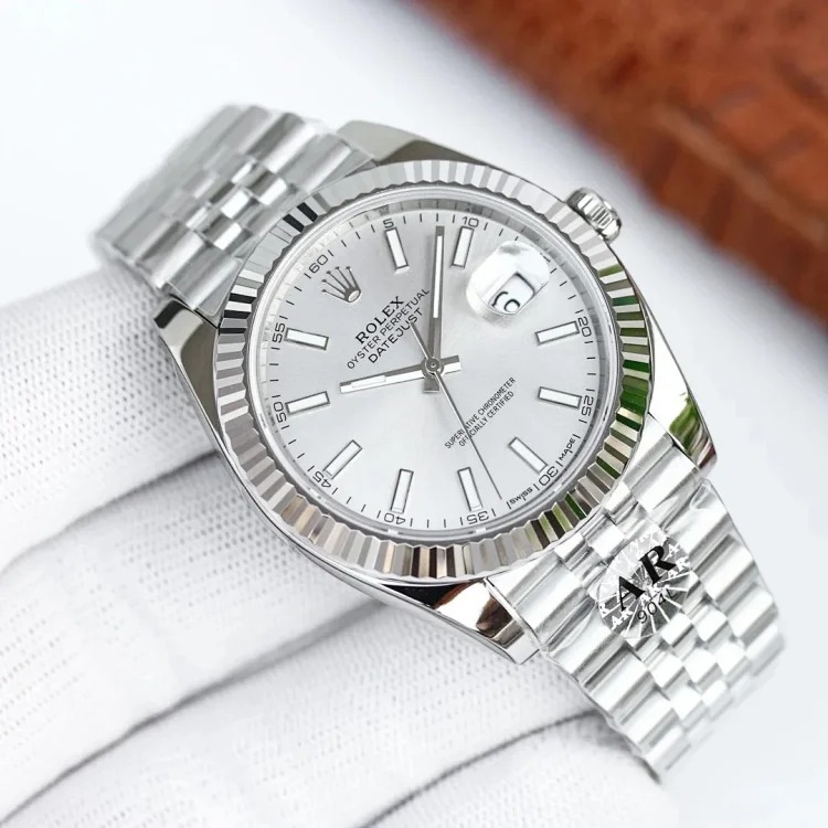 ¥600-2000 Fashionable and versatile watches