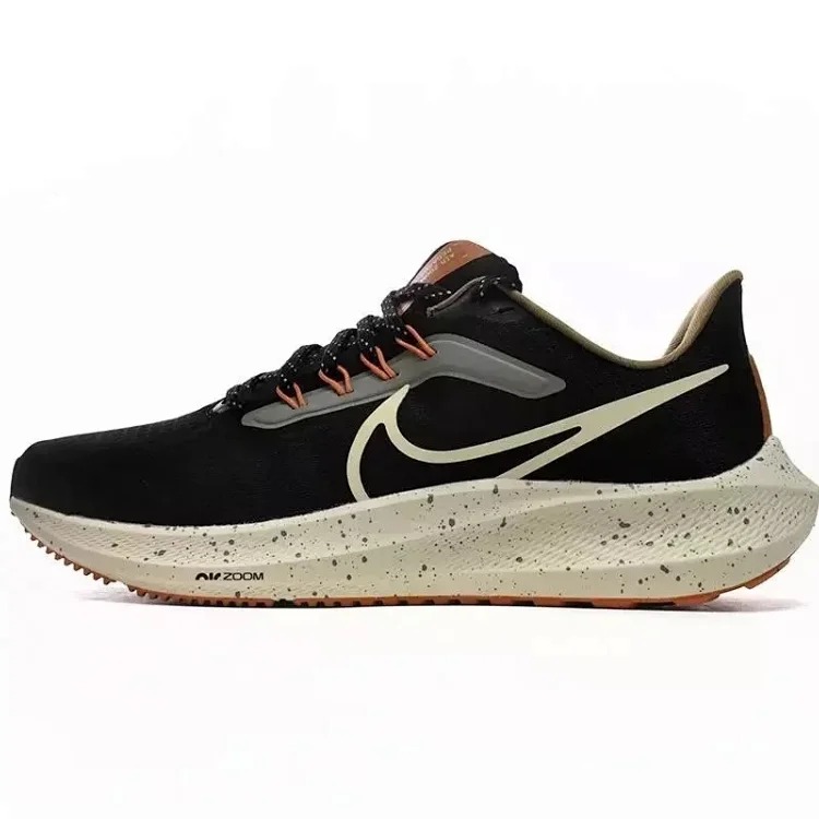Zoom Pegasus 39