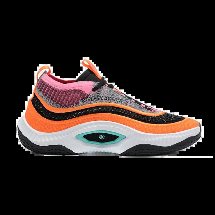 Cosmic Unity 3Casual sneakers