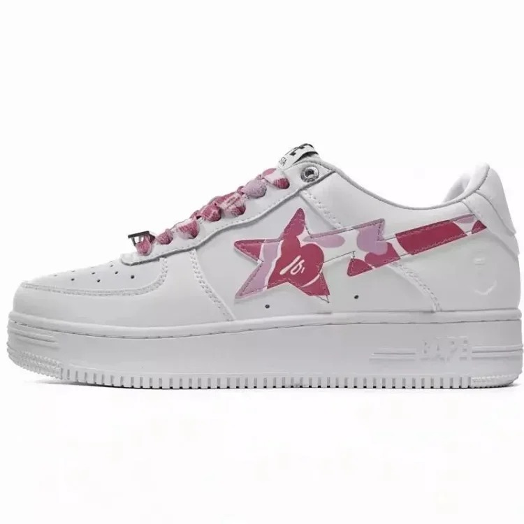 Low-top sneakers image 4