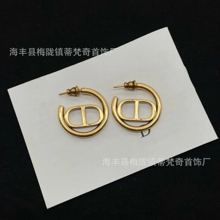 Dijia/Djia earrings size pearl little bee butterfly CD earrings new temperament front and rear hanging earrings wholesale