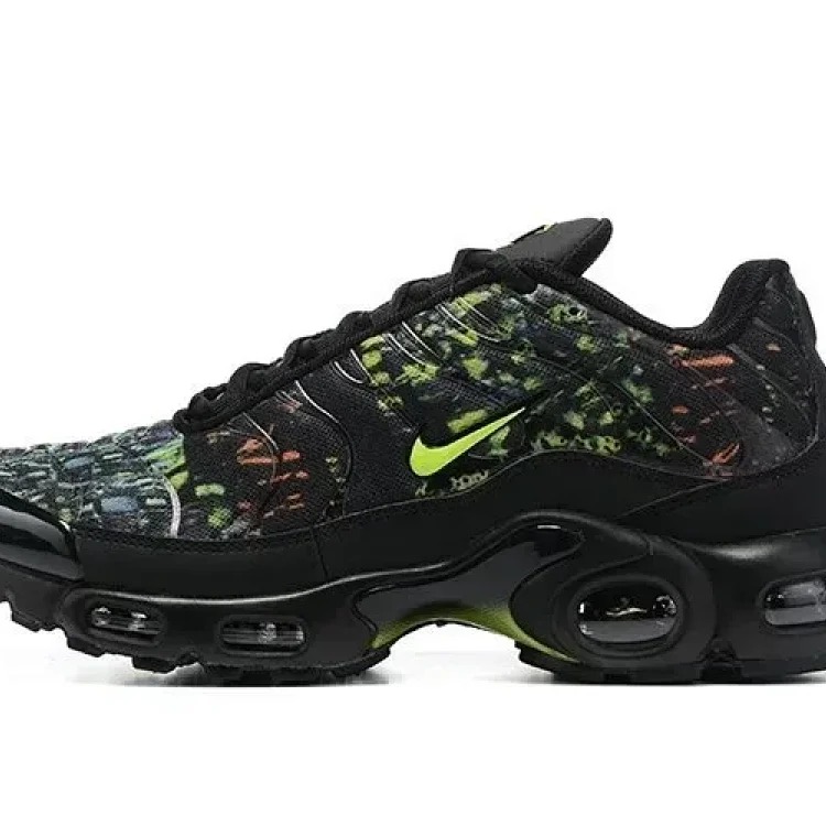 Nike Max Plus TN (2)Sneakers