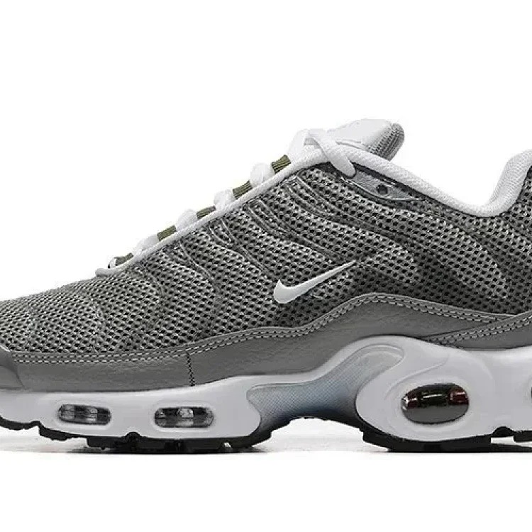 Nike Max Plus TN (2)Sneakers
