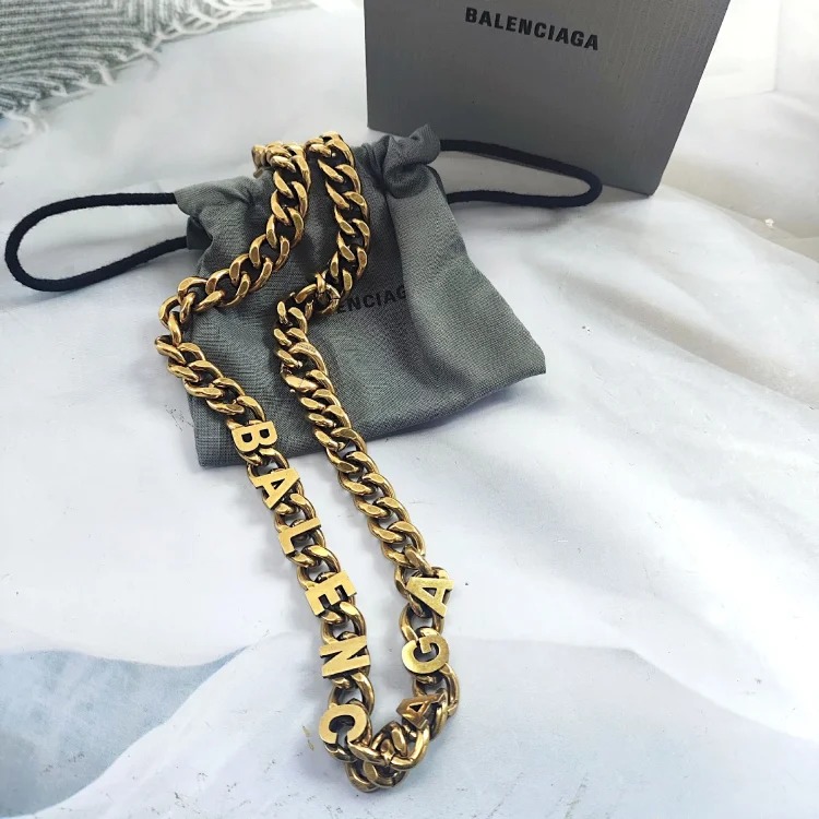 Internet celebrity Paris style heavy industry old Cuban chain street style versatile retro necklace boyfriend style weighty necklace