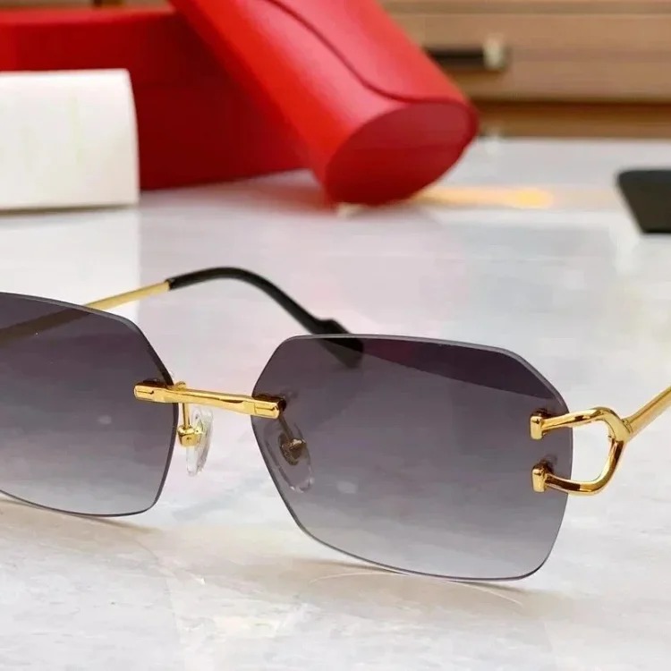 Chat’s fashionable and versatile anti-UV sunglasses
