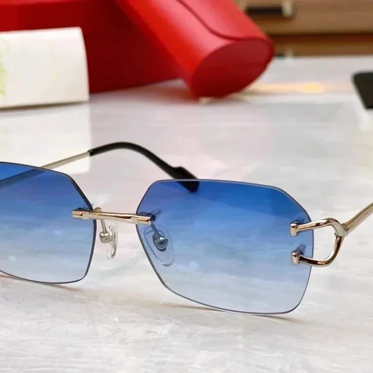Chat’s fashionable and versatile anti-UV sunglasses