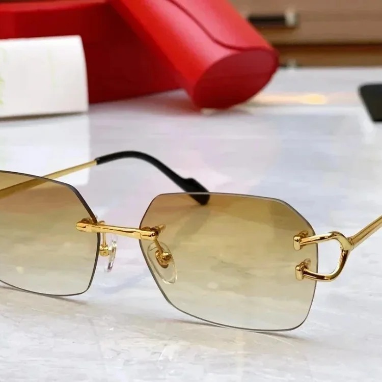 Chat’s fashionable and versatile anti-UV sunglasses