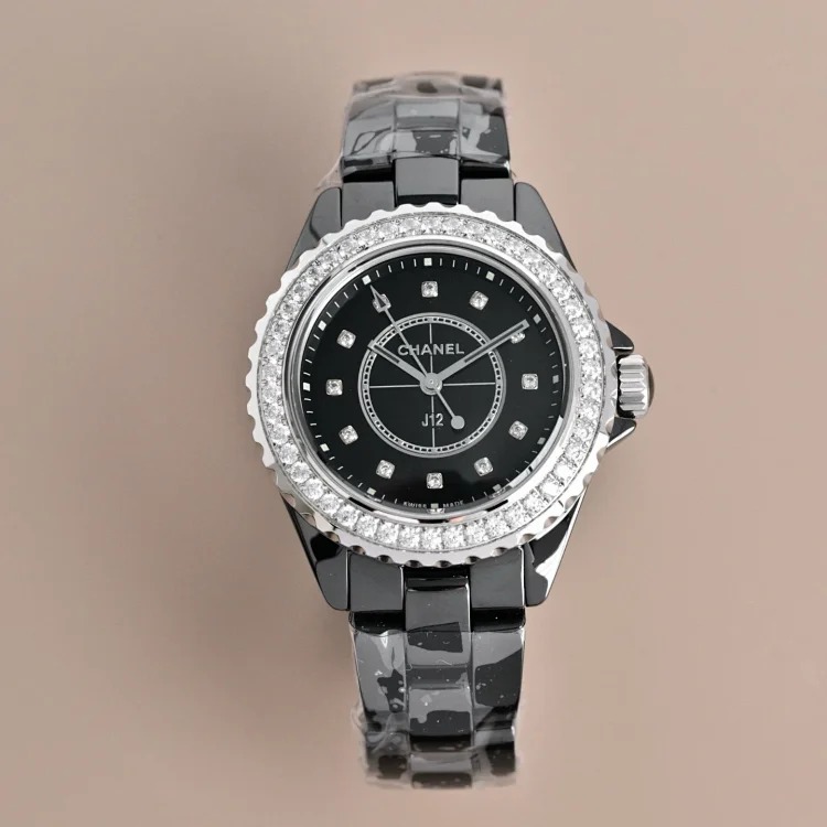 Chanel J12 series 