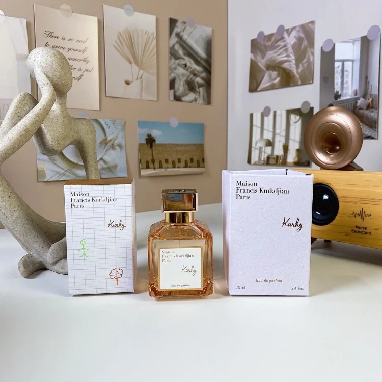 The Ku series collection is available in 70ml and 200ml. Customized products will not be returned or exchanged unless there are quality issues.