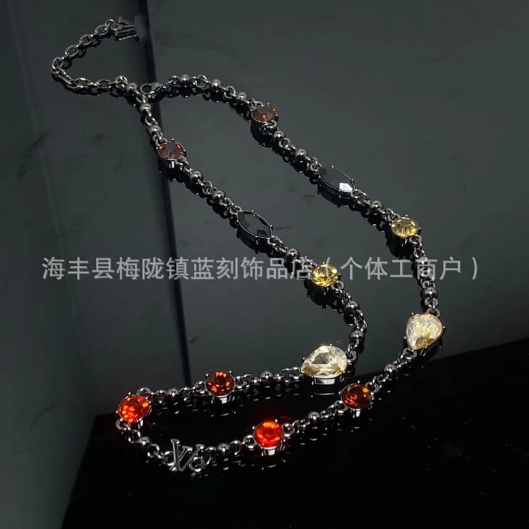 Popular home necklaces for men and women, high-end niche design, ins style, personalized luxury show style, same trend for couples