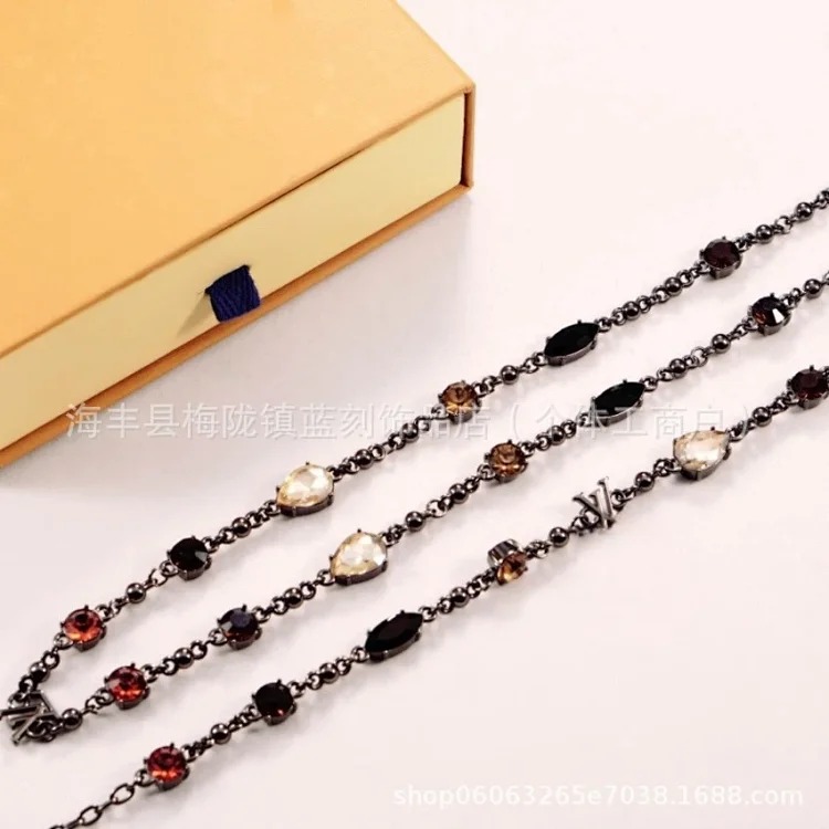 Popular home necklaces for men and women, high-end niche design, ins style, personalized luxury show style, same trend for couples