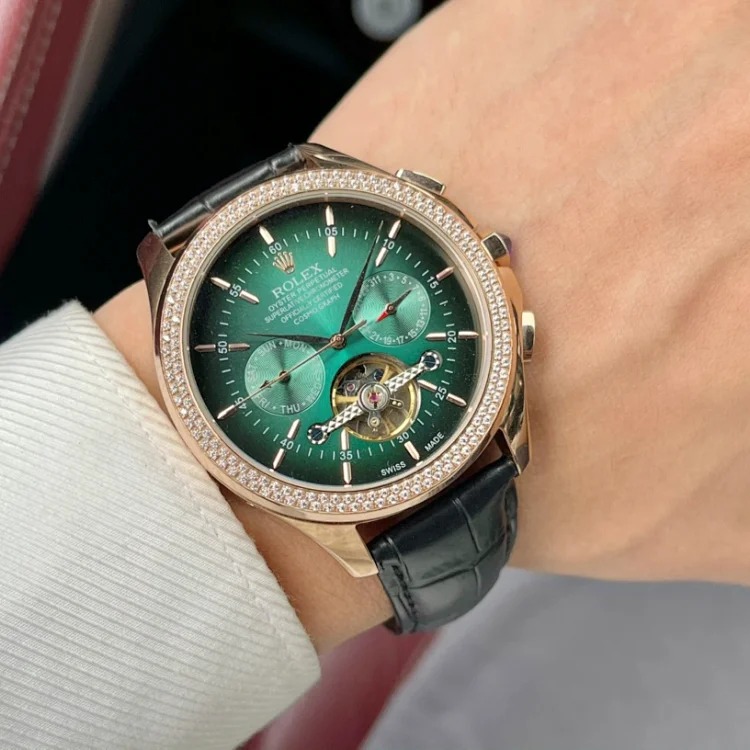 Classic big-name watch-1-CY